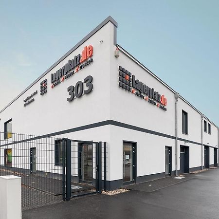 Monteurzimmer Berlin Pankow Mit Dachterrasse - Nur 10 Min. Von Der A10 - 3 Zimmer/ 7 Betten Kültér fotó