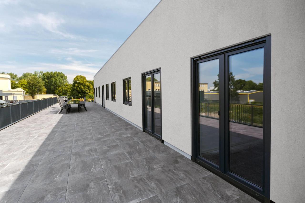 Monteurzimmer Berlin Pankow Mit Dachterrasse - Nur 10 Min. Von Der A10 - 3 Zimmer/ 7 Betten Kültér fotó